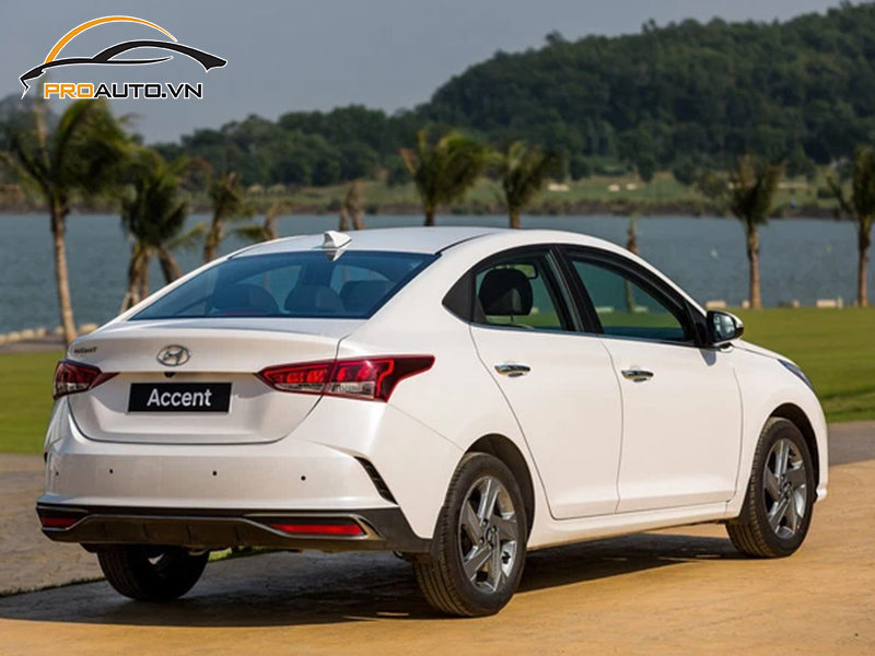 Lắp cảm biến áp suất lốp cho xe Hyundai Accent