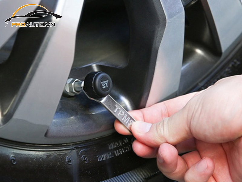 Lắp Cảm Biến Áp Suất Lốp Cho Xe Subaru BRZ