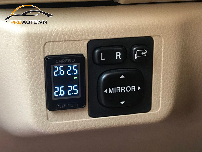 Lắp Cảm Biến Áp Suất Lốp Cho Xe Mercedes Benz C-Class