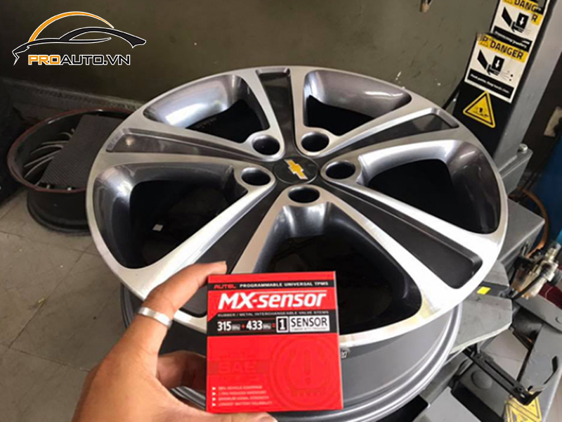 Lắp Cảm Biến Áp Suất Lốp Cho Xe Chevrolet Captiva