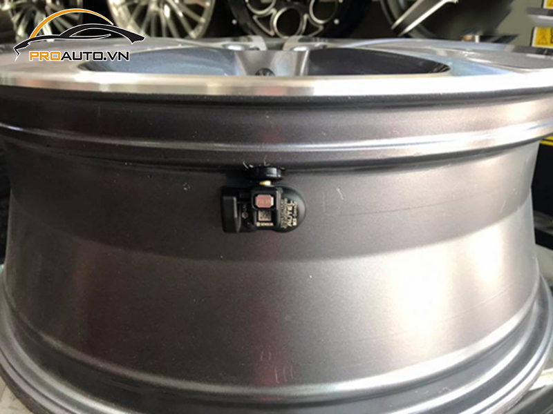 Lắp Cảm Biến Áp Suất Lốp Cho Xe Chevrolet Captiva