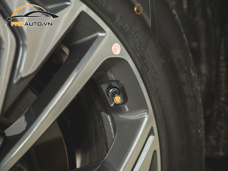 Lắp Cảm Biến Áp Suất Lốp Cho Xe Porsche 718 Cayman