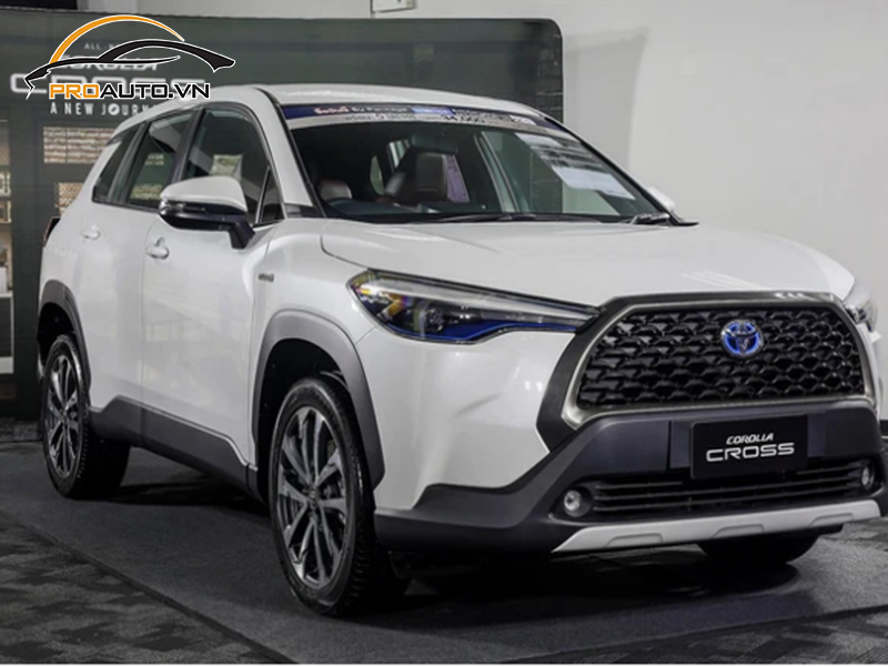 Lắp cảm biến áp suất lốp cho xe Toyota Corolla Cross