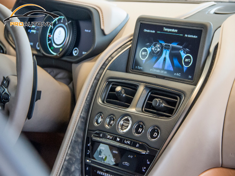 Lắp Cảm Biến Áp Suất Lốp Cho Xe Aston Martin DB11