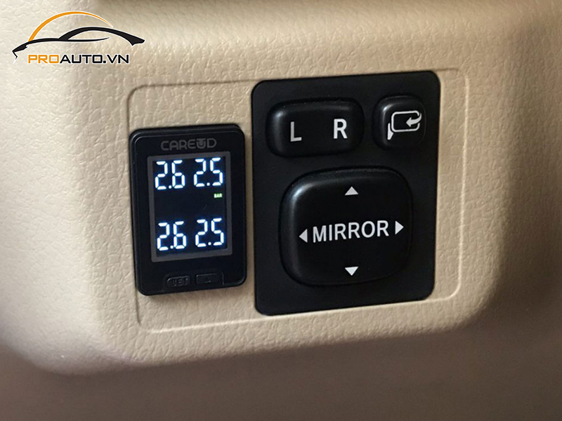 Lắp Cảm Biến Áp Suất Lốp Cho Xe Ford EcoSport