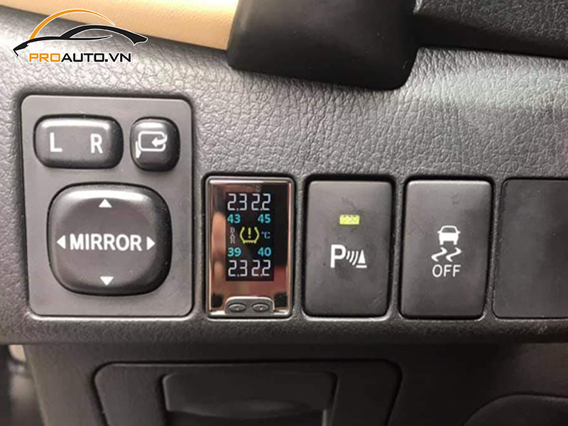 Lắp Cảm Biến Áp Suất Lốp Cho Xe Jaguar F-Pace