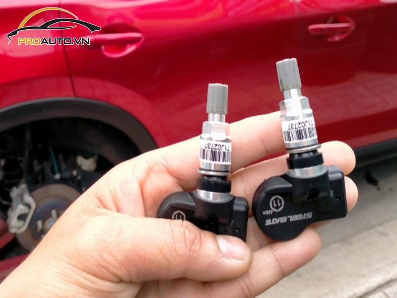 Lắp Cảm Biến Áp Suất Lốp Cho Xe Jaguar F-Pace