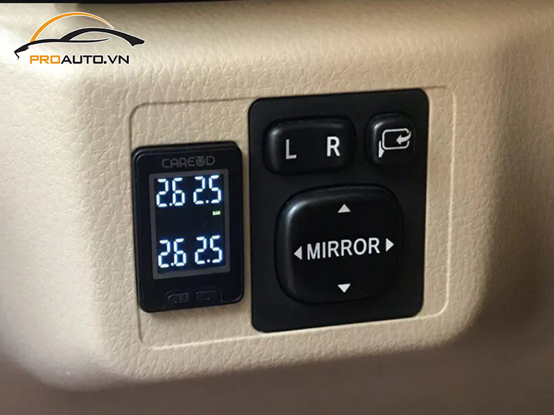 Lắp Cảm Biến Áp Suất Lốp Cho Xe Mercedes Benz GLC 300