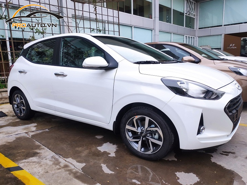 Lắp cảm biến áp suất lốp cho xe Hyundai Grand i10