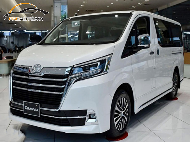 Lắp cảm biến áp suất lốp cho xe Toyota Granvia