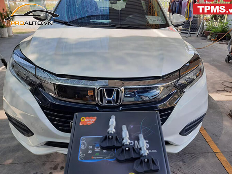 Lắp cảm biến áp suất lốp cho xe Honda Hrv