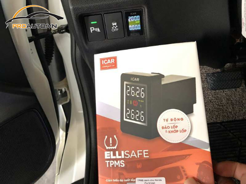 Lắp cảm biến áp suất lốp cho xe Toyota Hiace