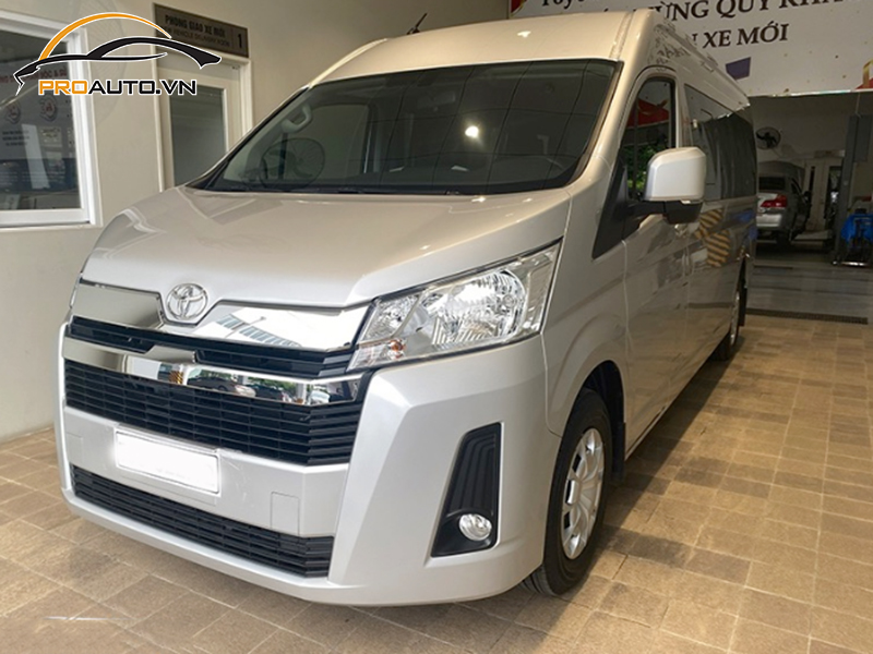 Lắp cảm biến áp suất lốp cho xe Toyota Hiace