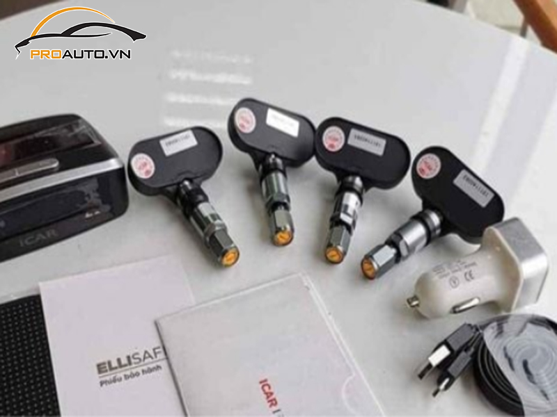 Lắp cảm biến áp suất lốp cho xe Toyota Innova