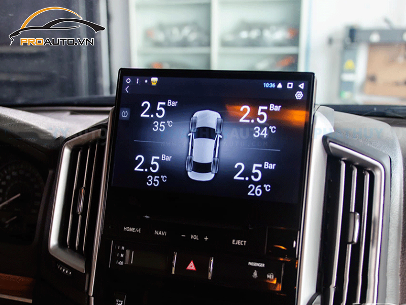 Lắp cảm biến áp suất lốp cho xe Toyota Land Cruiser