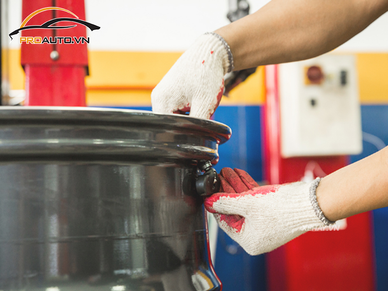 Lắp Cảm Biến Áp Suất Lốp Cho Xe Subaru Levorg