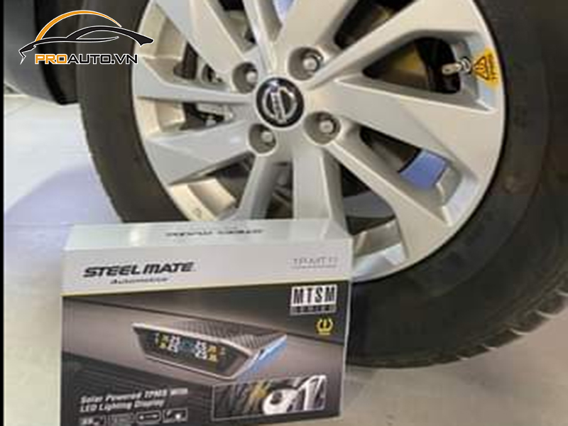 Lắp Cảm Biến Áp Suất Lốp Cho Xe Nissan Livina