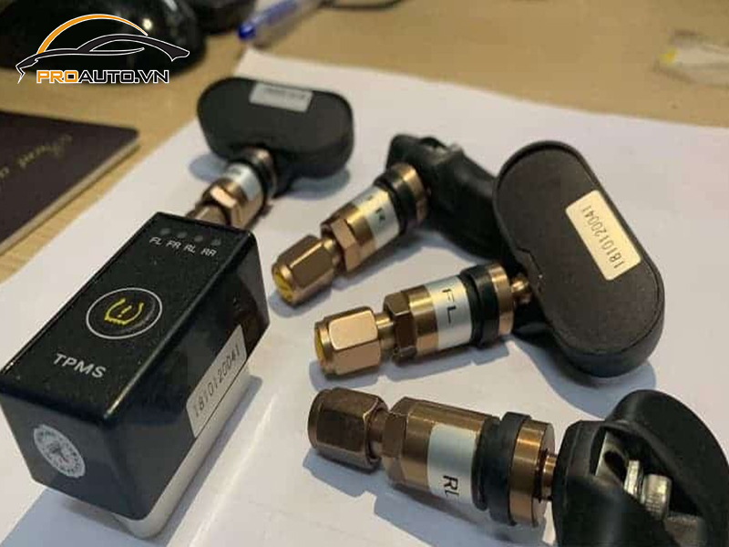 Lắp Cảm Biến Áp Suất Lốp Cho Xe VinFast Lux SA2.0 - Ảnh 6