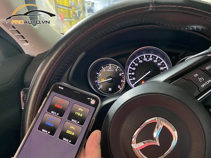 Lắp Cảm Biến Áp Suất Lốp Cho Xe Mazda 6