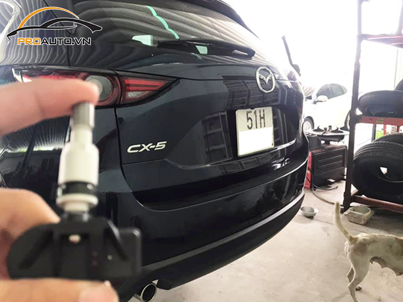 Lắp Cảm Biến Áp Suất Lốp Cho Xe Mazda CX5