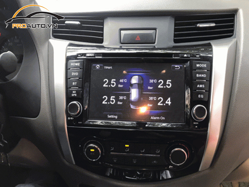 Lắp Cảm Biến Áp Suất Lốp Cho Xe Nissan Navara