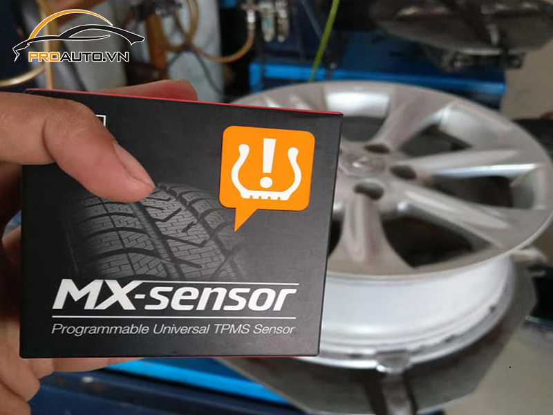 Lắp Cảm Biến Áp Suất Lốp Cho Xe Lexus RX 350