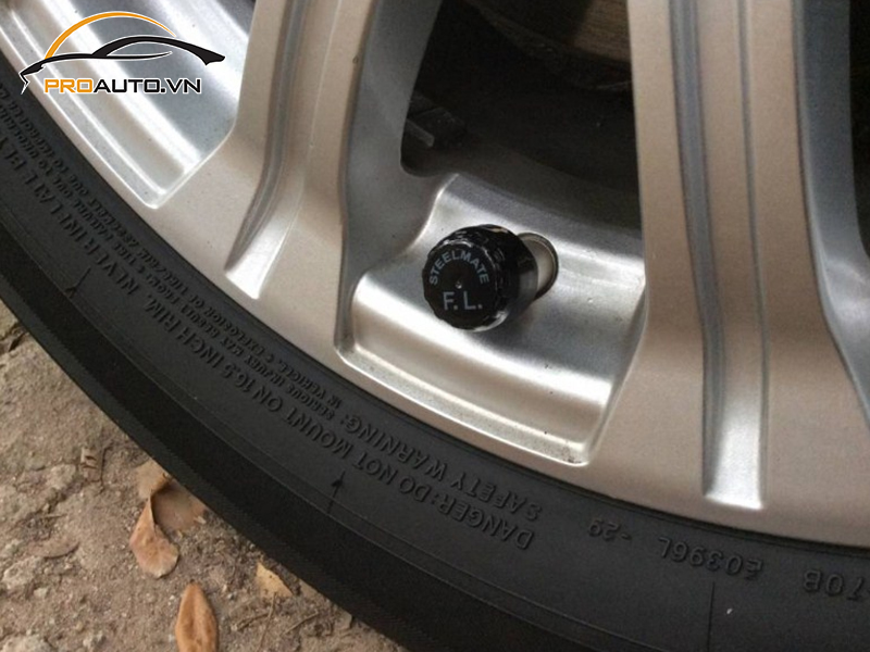 Lắp Cảm Biến Áp Suất Lốp Cho Xe BMW Series 2
