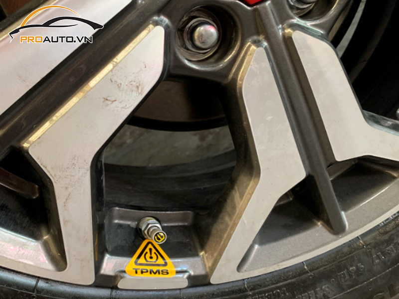 Lắp Cảm Biến Áp Suất Lốp Cho Xe Kia Soluto