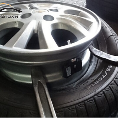 cam bien ap suat lop xe Traveller 4 1