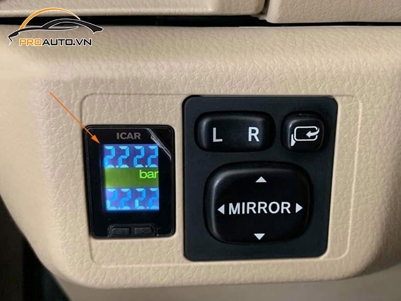 Lắp cảm biến áp suất lốp cho xe Toyota Wigo