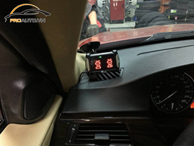 Lắp Cảm Biến Áp Suất Lốp Cho Xe BMW X Series 