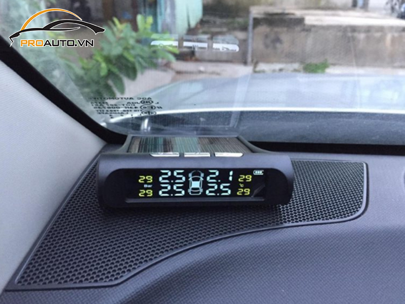 Lắp Cảm Biến Áp Suất Lốp Cho Xe Jaguar XJ