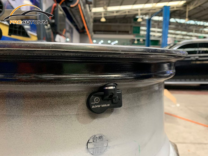 Lắp Cảm Biến Áp Suất Lốp Cho Xe Mitsubishi Xpander Cross