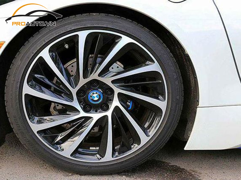 Lắp Cảm Biến Áp Suất Lốp Cho Xe BMW i8
