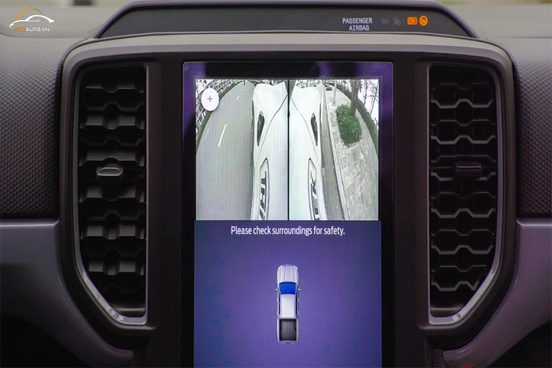 Camera 3 mắt Elliview Y5 Premium với góc quan sát rộng