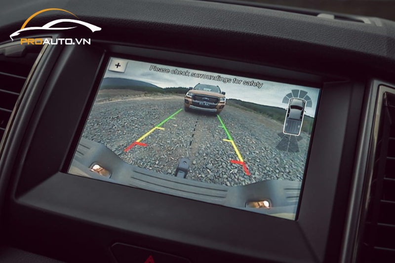 Camera 360 ô tô giúp loại bỏ điểm mù khi tham gia giao thông