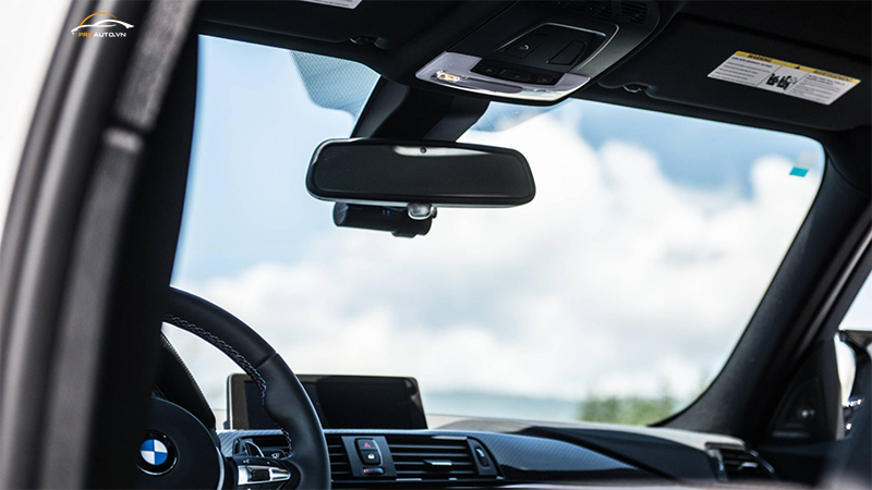 Camera hành trình ô tô cao cấp