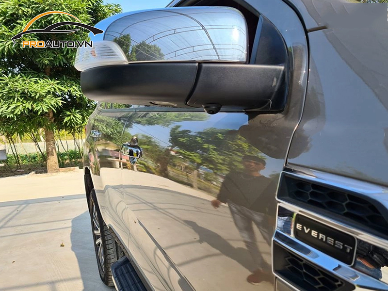 Camera Cập Lề Xe Ford Everest