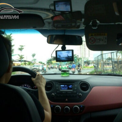 camera hanh trinh xe toyota Alphard 10 1