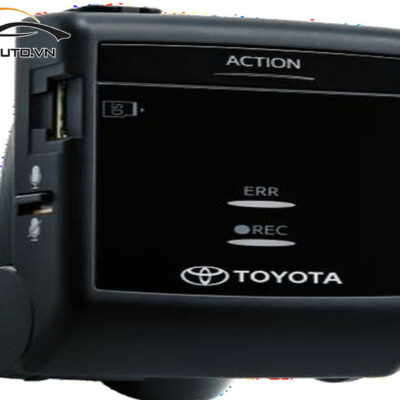 camera hanh trinh xe toyota Granvia 7 1
