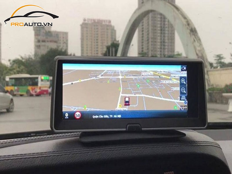 Camera hành trình ô tô xe Toyota Hiace 