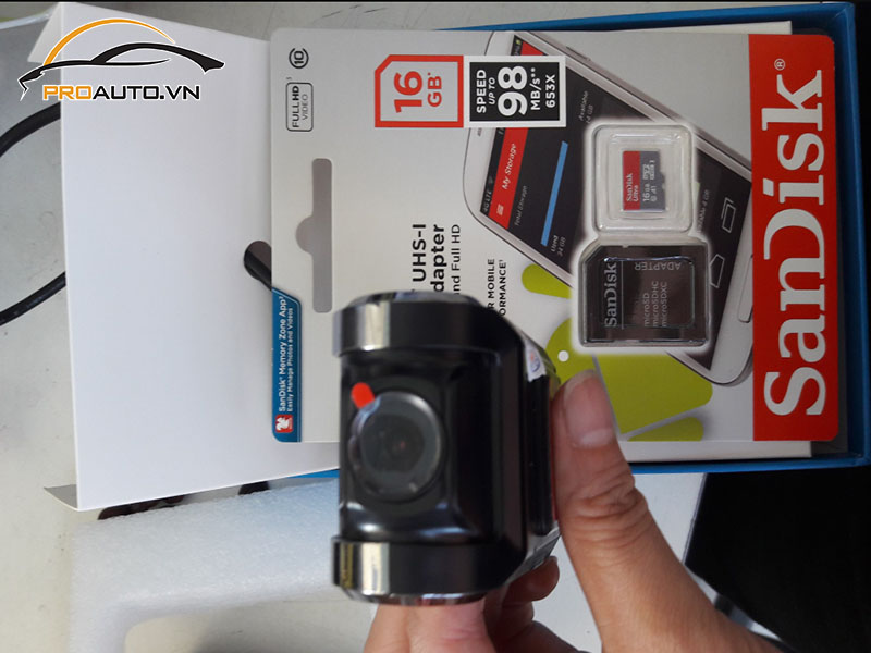 Camera hành trình ô tô xe Toyota Hiace 