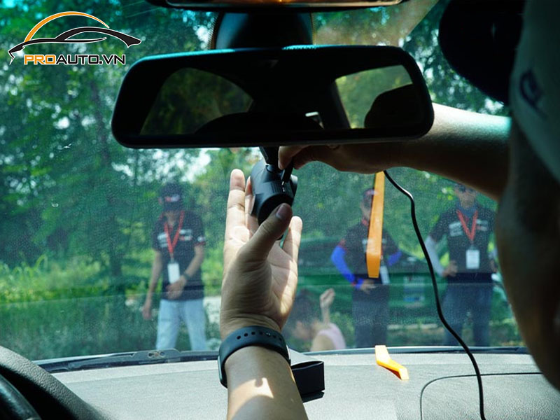 Camera hành trình ô tô xe Toyota Rush 