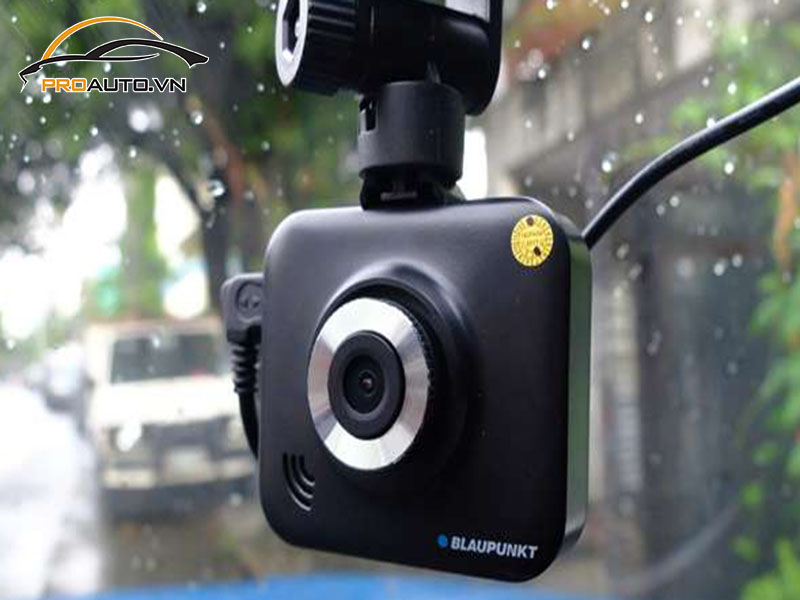 Camera hành trình ô tô xe Toyota Innova