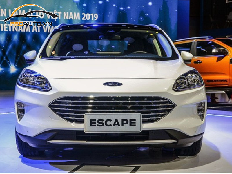 Camera lùi xe Ford Escape 