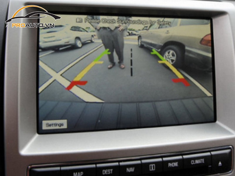 Camera lùi xe Ford Escape 