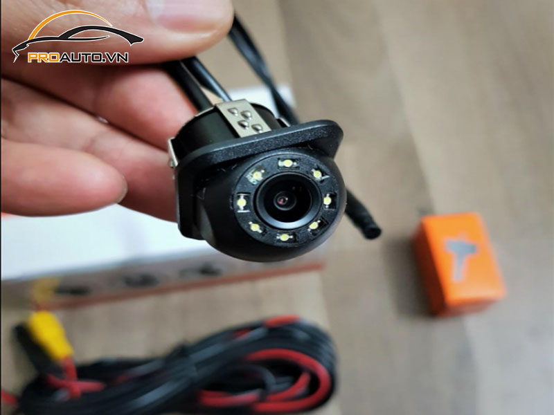 Camera lùi xe Ford Explorer 