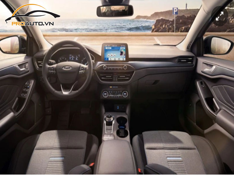 Camera lùi xe Ford Focus