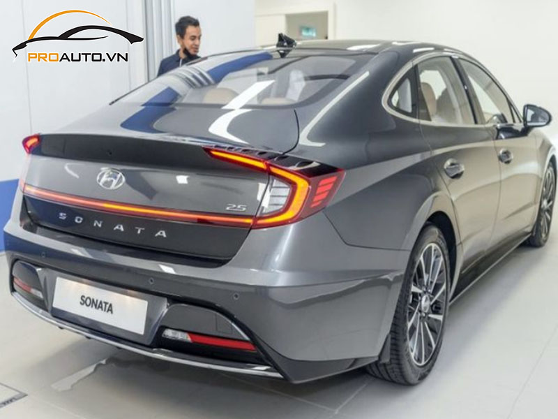 Camera lùi xe Hyundai Sonata