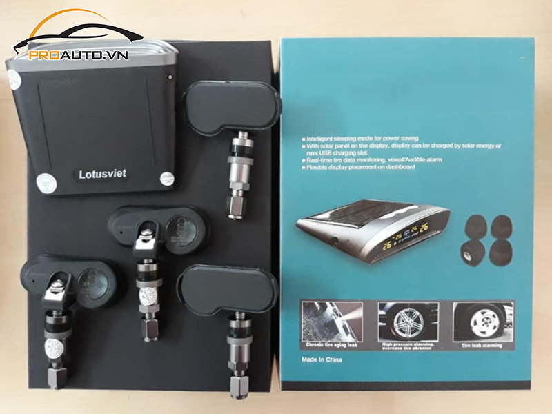 Lắp cảm biến áp suất lốp cho xe Toyota Hiace